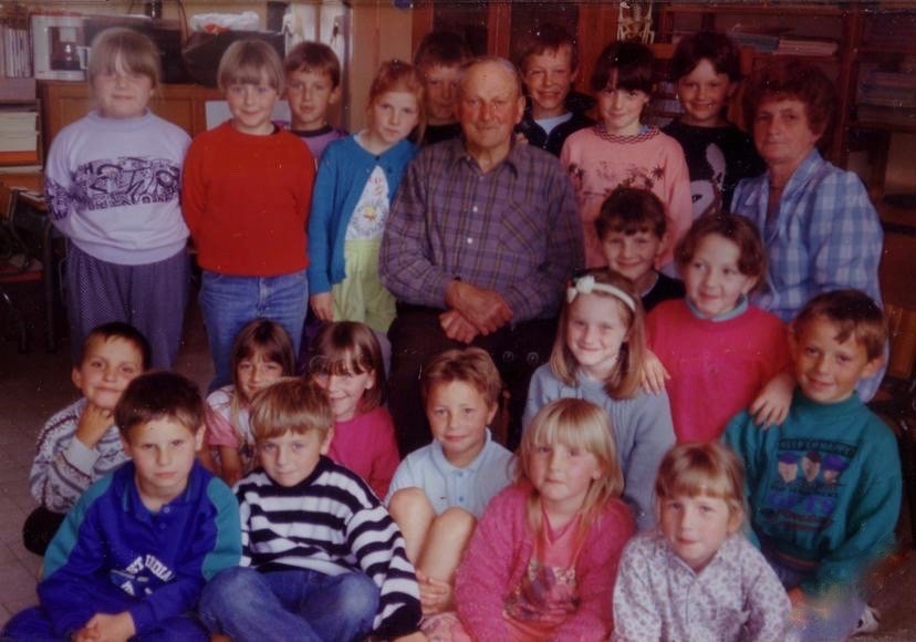 Classe de Mme THERON le 17 juin 1993