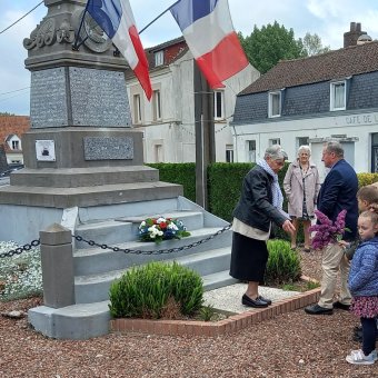 Photo commémoration 8 mai 2025