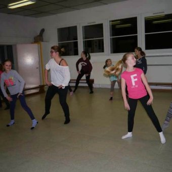 Photo Séance de danse pour les 10-15 ans